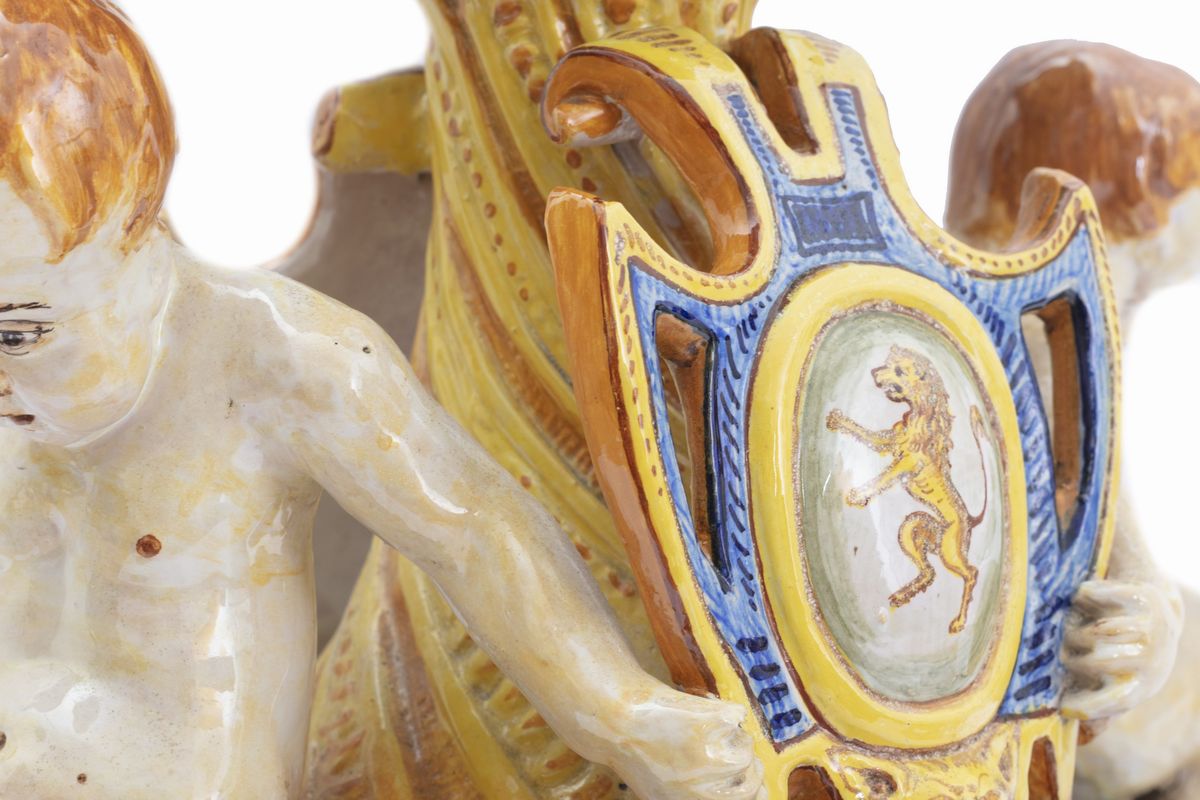 Vaso a Due Corpi in Maiolica Istoriata con Scene Mitologiche, Fine Secolo XIX