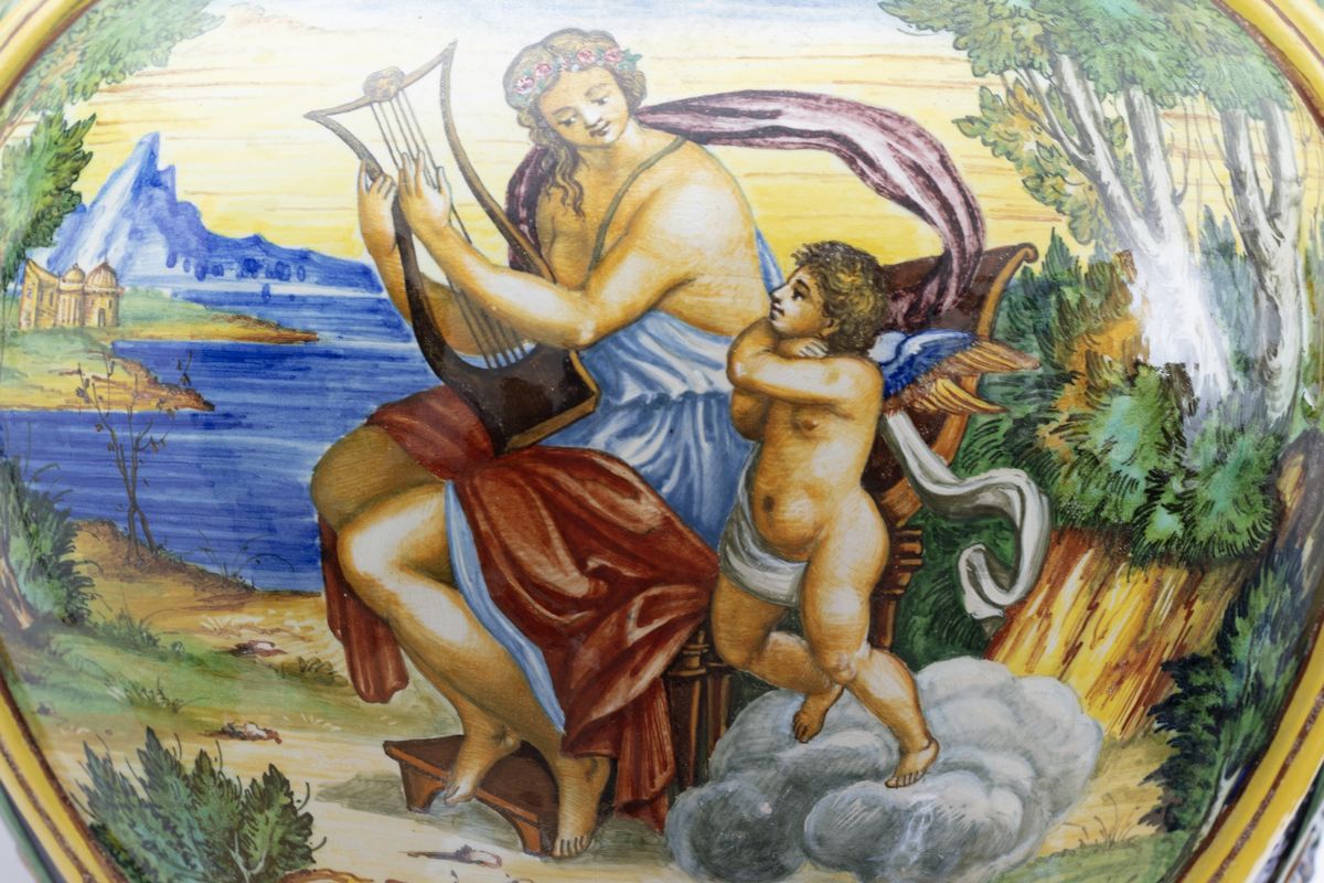 Vaso a Due Corpi in Maiolica Istoriata con Scene Mitologiche, Fine Secolo XIX