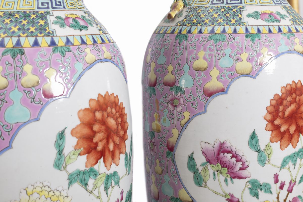 Coppia di Vasi in Porcellana Famiglia Rosa, Cina Inizi Secolo XX