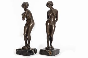 Two small bronze sculptures depicting female nudes, 20th century