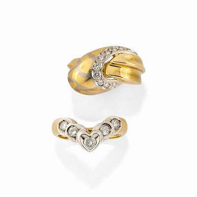 Due Anelli in Oro Giallo 18k, Platino e Diamanti