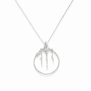  - Collana con diamanti