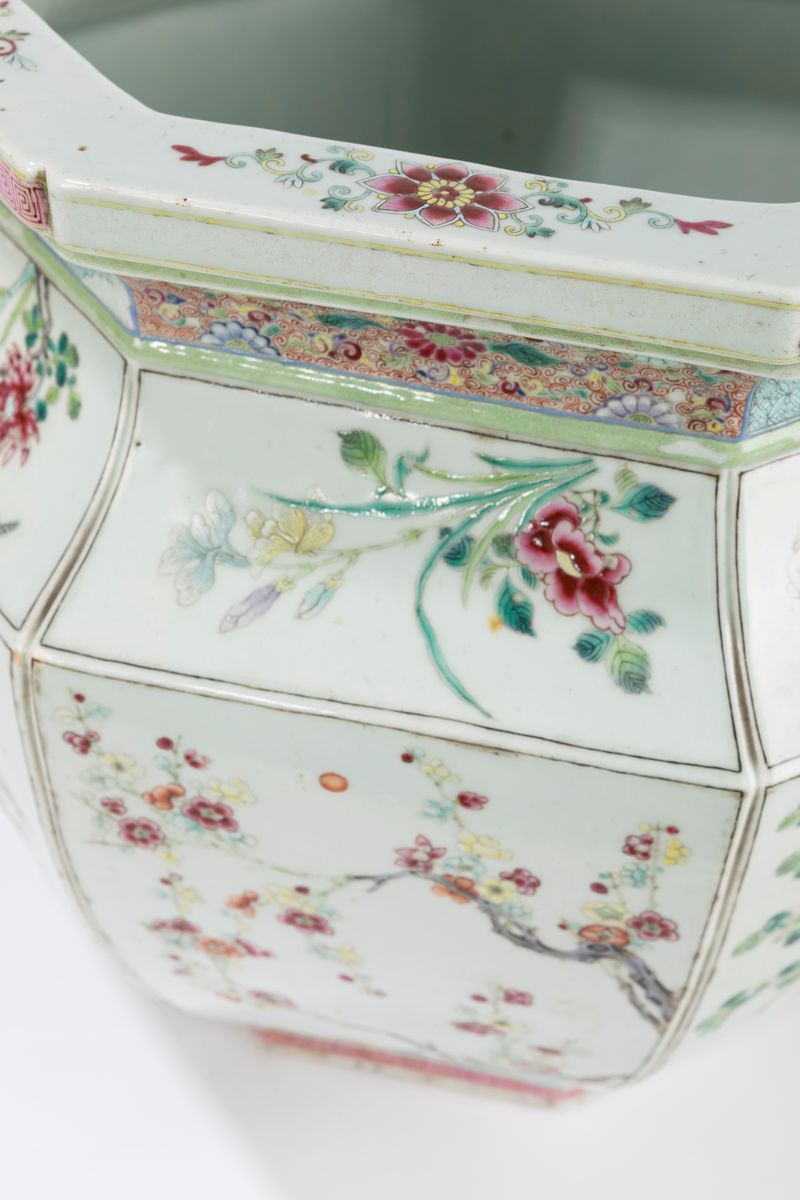 Grande giardiniera in porcellana Famiglia Rosa, Cina, XIX secolo