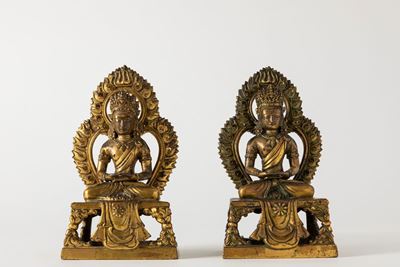 Cina, Coppia di bronzi dorati raffiguranti Amitayus, secolo XVIII