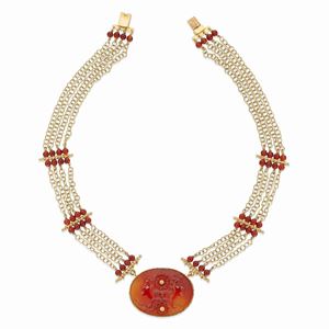  - Collana e orecchini oro giallo 18k e cammei