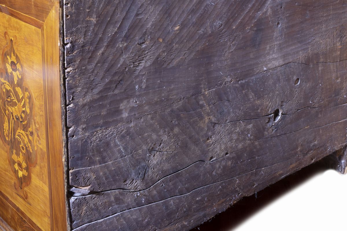 Cassettone Luigi XIV, Lombardia Inizi Secolo XVIII