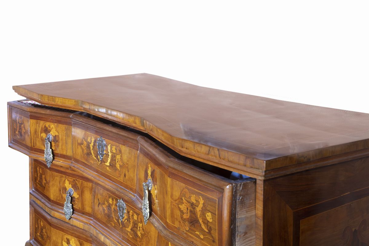 Cassettone Luigi XIV, Lombardia Inizi Secolo XVIII