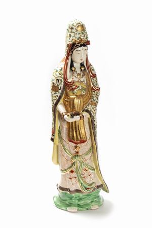 Goddess Kannon in polychrome and gilded porcelain, Japan early 20th century