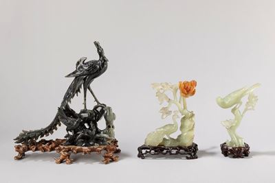 Tre Sculture in Pietra Dura Verde Raffiguranti Volatili, Cina Secolo XX