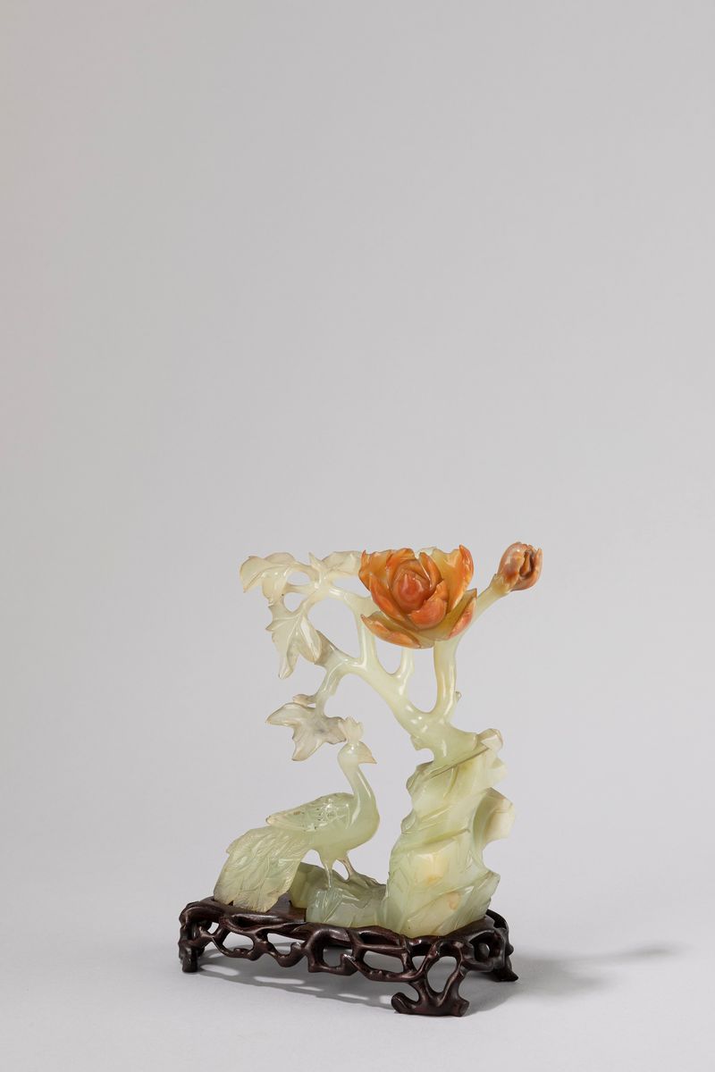 Tre Sculture in Pietra Dura Verde Raffiguranti Volatili, Cina Secolo XX
