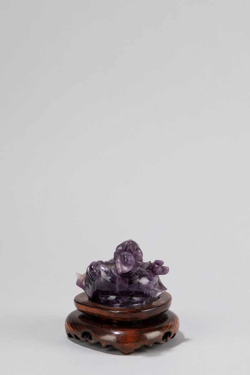 Sei Sculture in Materiali Diversi Raffiguranti Figure Orientali, Cina Secolo XX