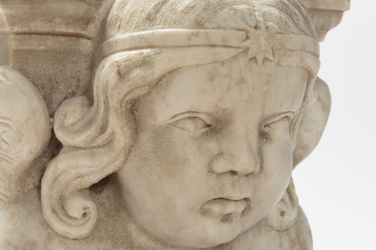 Capitello in Marmo con Testa di Cherubino, Fine Secolo XIX
