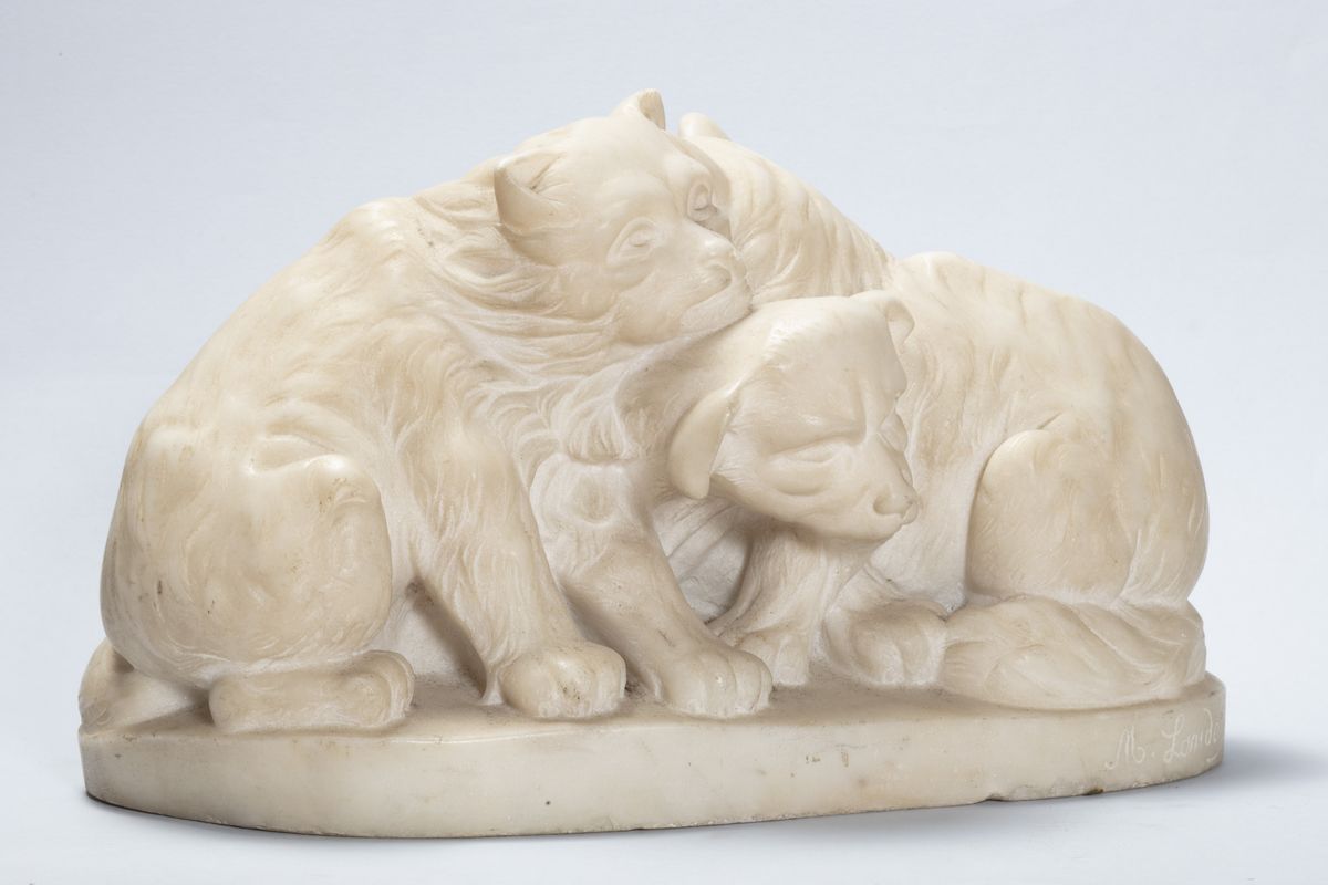 Scultura in Marmo di Carrara Raffigurante Cagnolini e Gattini, Secolo XIX
