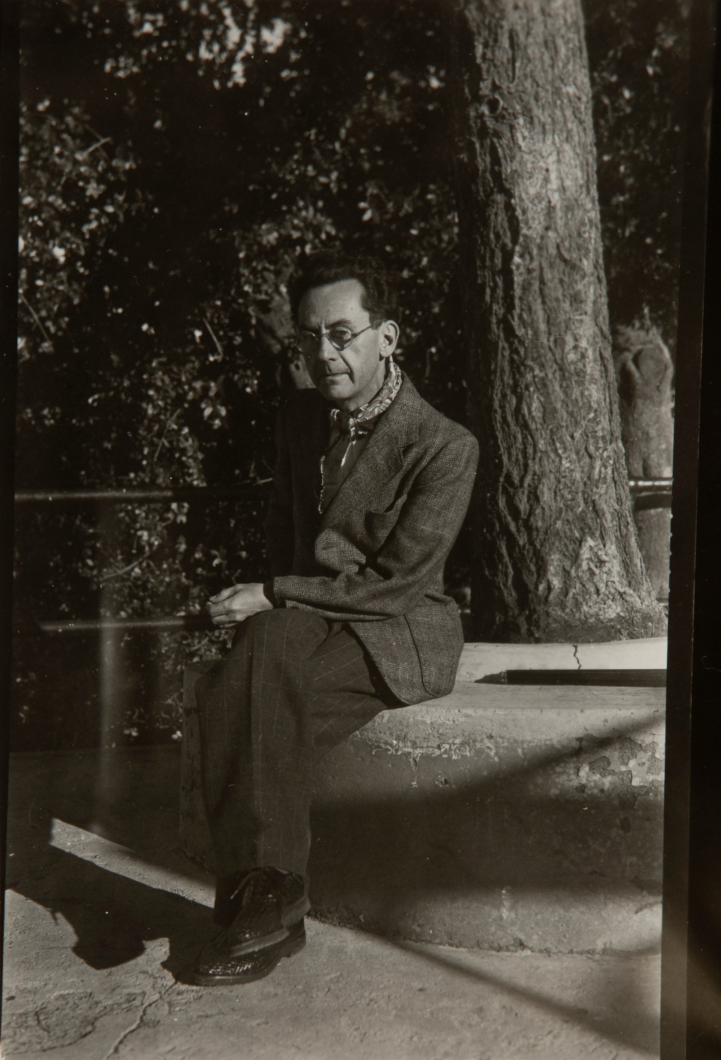 Man Ray - Self-portrait, Mt. Wilson 1941 | Fotografia | Finarte, casa d ...