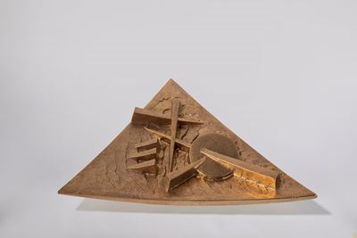 Piatto triangolare, gres smaltato, 2006