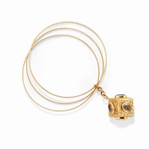  - Bracciale in oro giallo 18k e quarzi