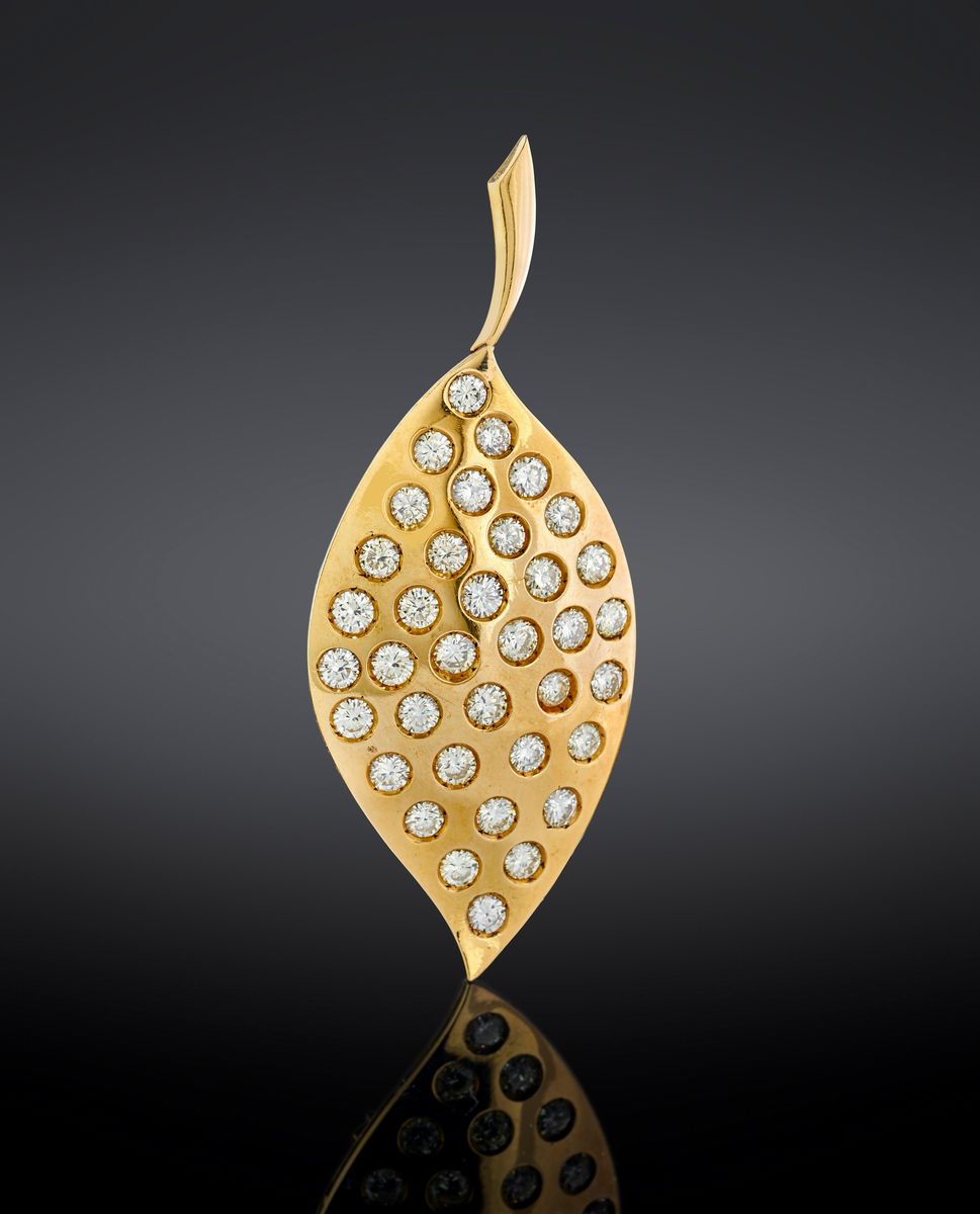 Spilla in Oro Giallo 18k e Diamanti