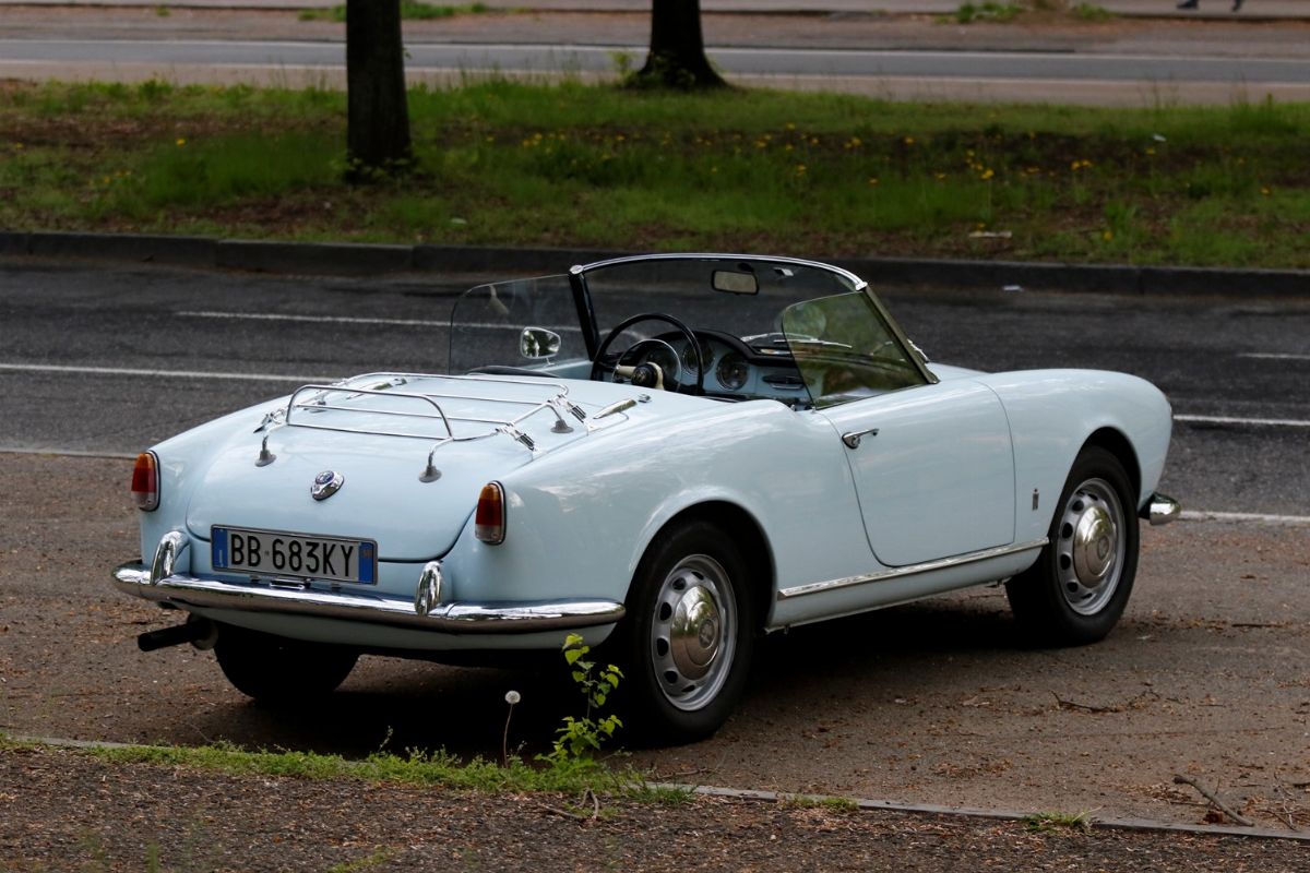 1959 Alfa Romeo Giulietta Spider Veloce (pinin Farina)