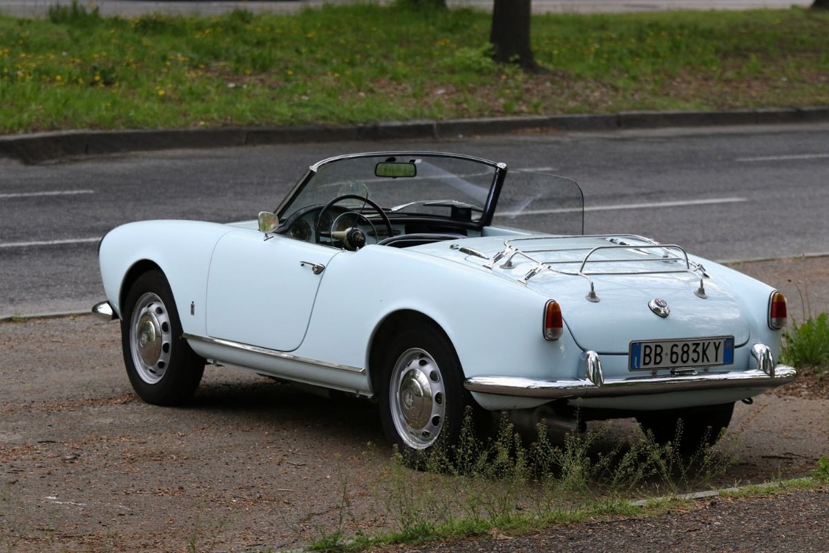1959 Alfa Romeo Giulietta Spider Veloce (pinin Farina)