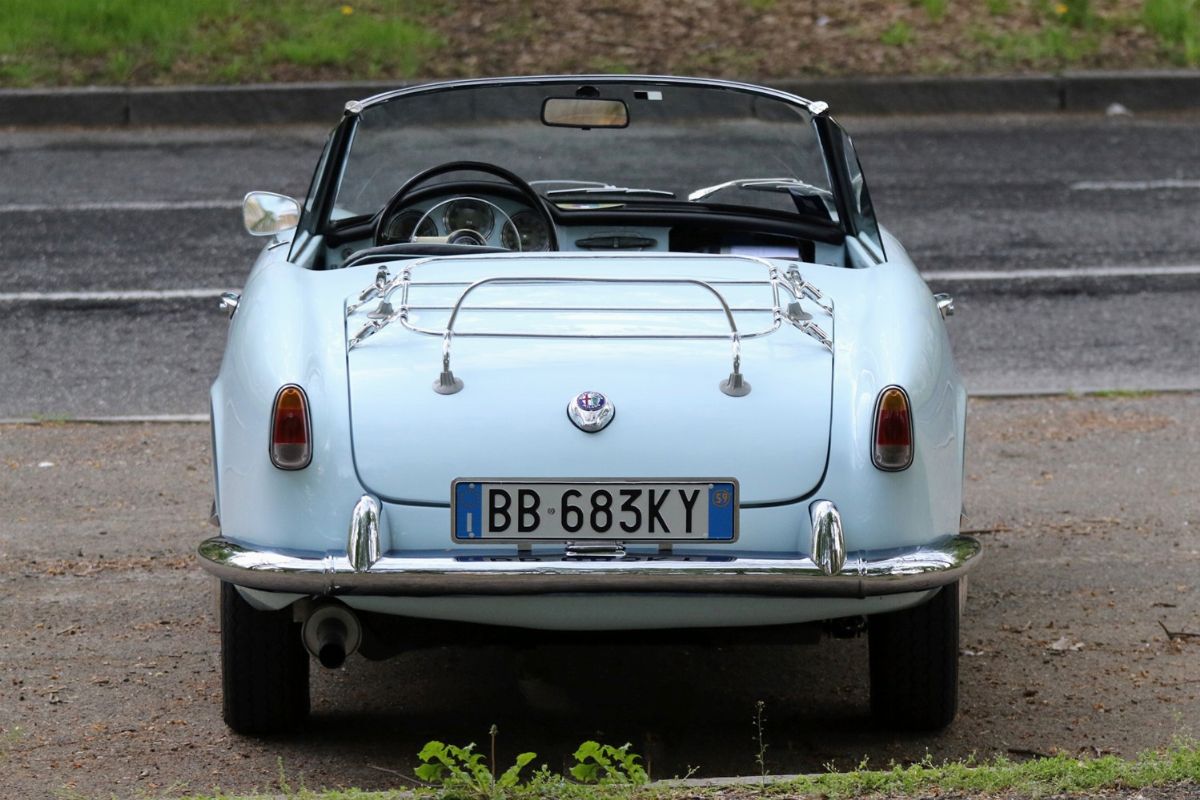 1959 Alfa Romeo Giulietta Spider Veloce (pinin Farina)