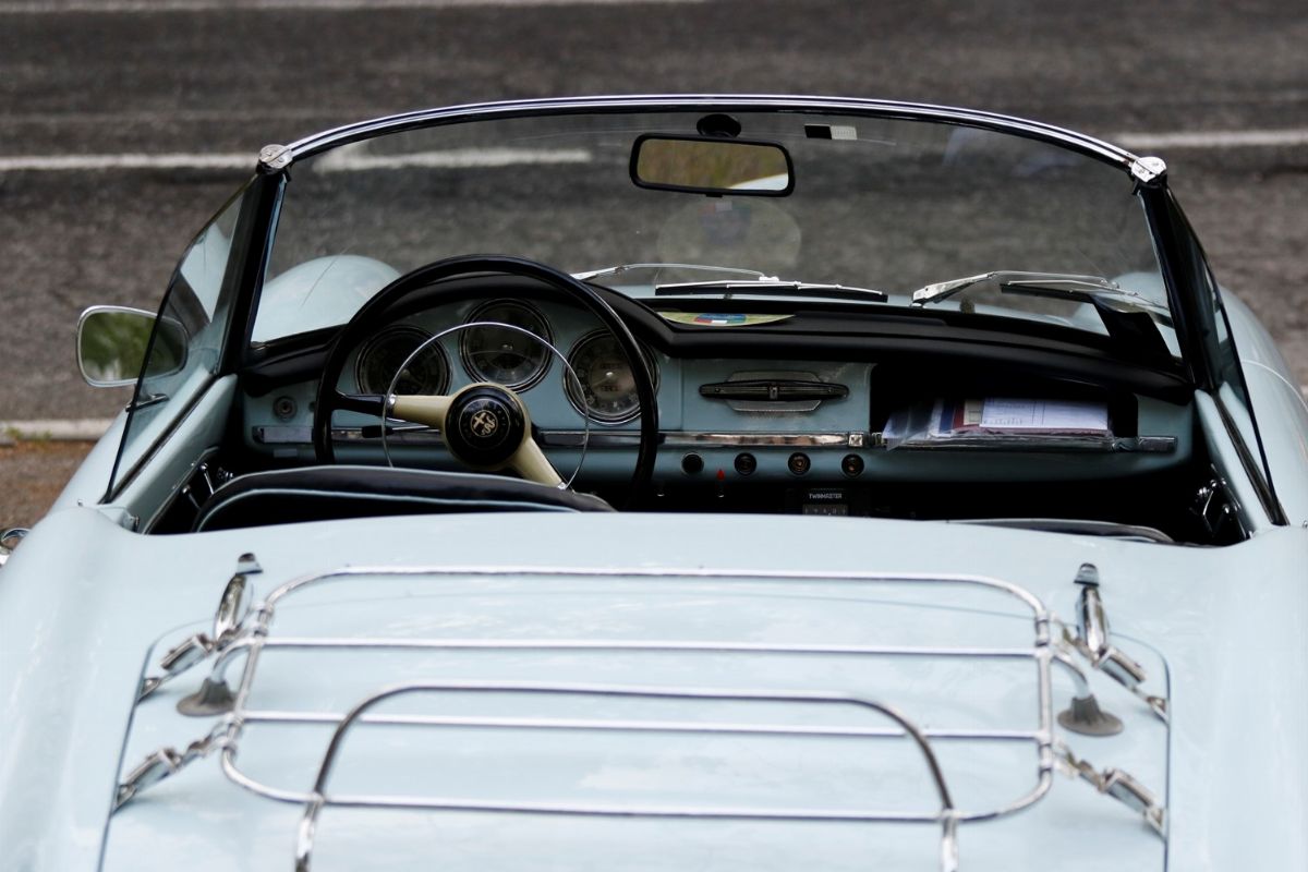 1959 Alfa Romeo Giulietta Spider Veloce (pinin Farina)