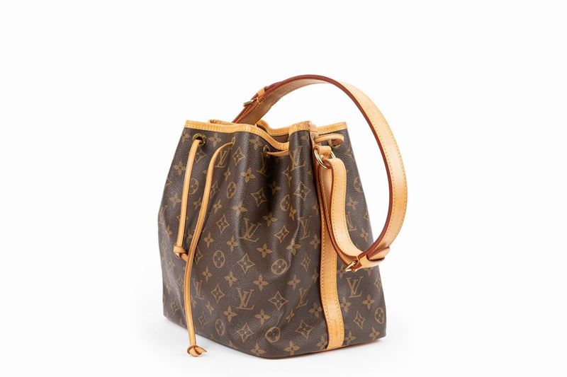 Louis vuitton hot sale borsa secchiello