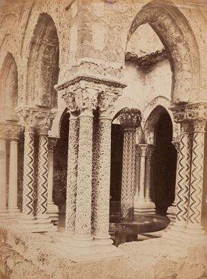 Monreale, dettagli cortile cattedrale