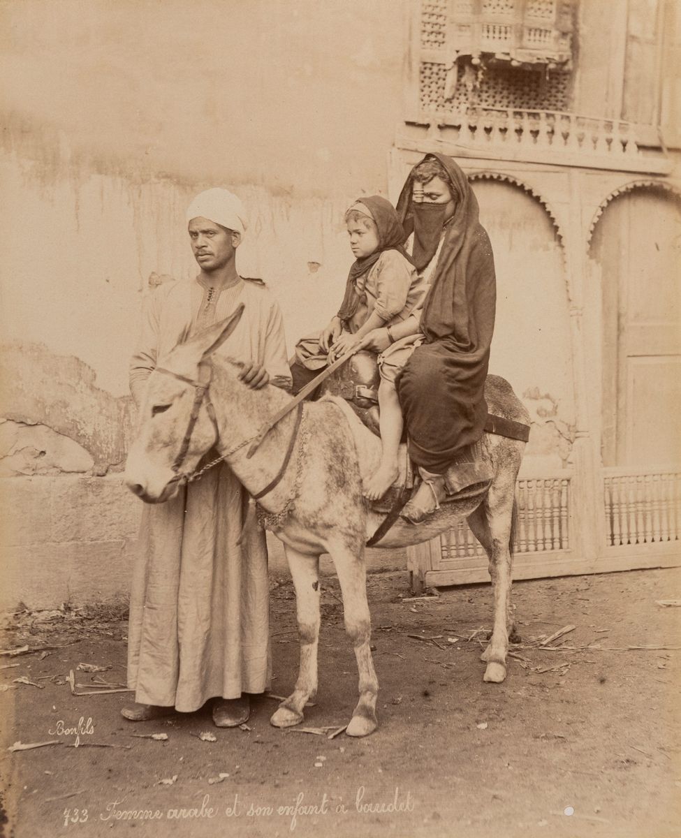 féLIX Bonfils - Charrette Transportant Les Femmes Arabes ; Femme Arabe Et Son Enfant À Baudette