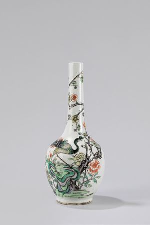 A white porcelain bottle vase. China, late 19th century 