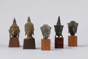 Five small bronze Buddha's head. Thailand end of 18th century/early 19th century