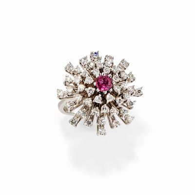 Anello in Oro Bianco 18k, Diamanti e Rubino