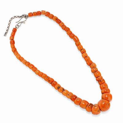 Collana in Corallo e Metallo