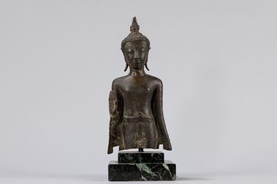 Busto in bronzo raffigurante Buddha, Siam (Thailandia), secolo XVIII, altezza cm 26,6