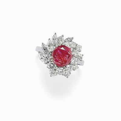 Anello in Oro Bianco 18k, Rubino e Diamanti