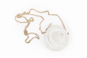 Cream leather flower shape micro bag 