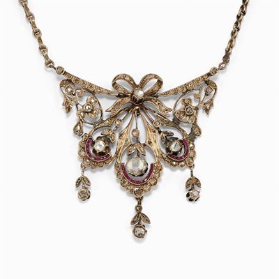 Collana in Oro Bassa Caratura, Pietre Rosse e Diamanti