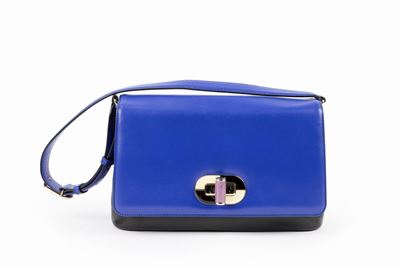 Borsa a doppio scomparto in pelle blu elettrico e nera con chiusura in metallo