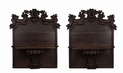 Coppia di Panche in Legno Intagliato, Secolo XVII