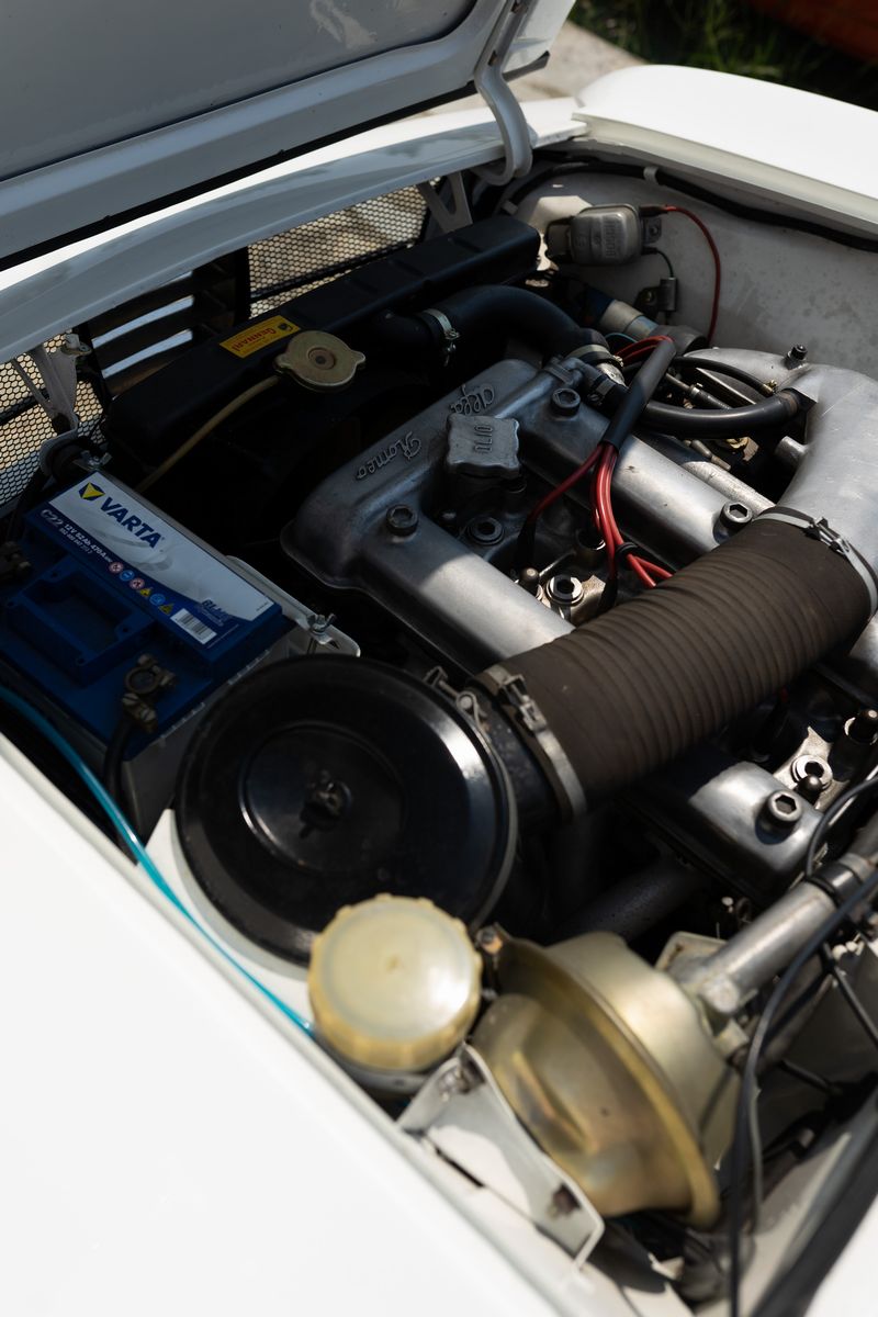 Alfa Romeo - Gt 1300 Junior