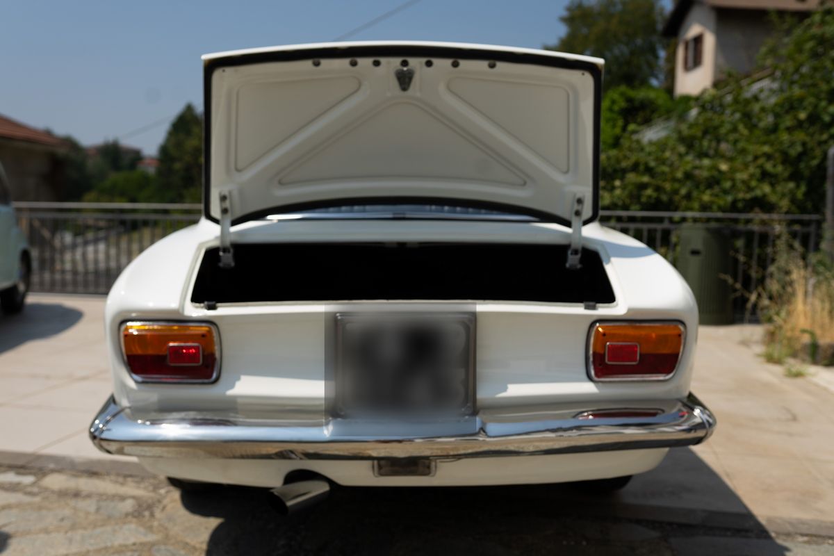 Alfa Romeo - Gt 1300 Junior