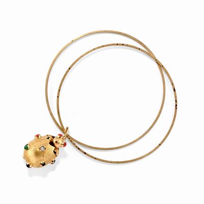 Bracciale in Oro Giallo con Pendente e Pietre Dure
