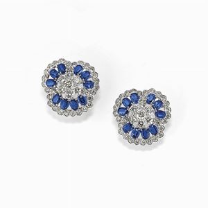 Orecchini in oro bianco 18k, diamanti e cianiti