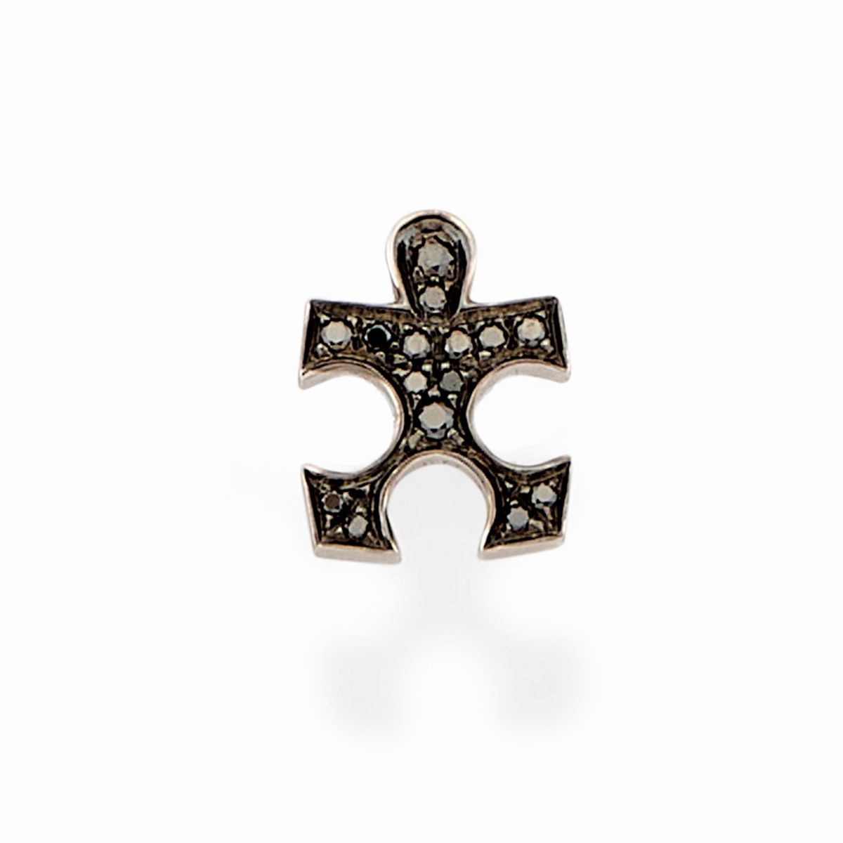 Cinque Gioielli nei Tre Ori 18k e Diamanti Neri e Incolori