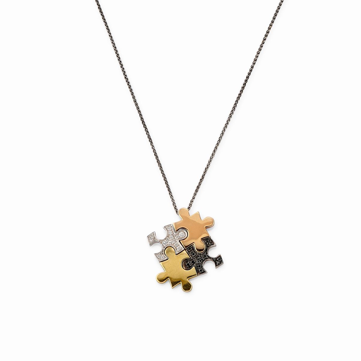 Sei Gioielli nei Tre Ori 18k con Diamanti Neri e Incolori