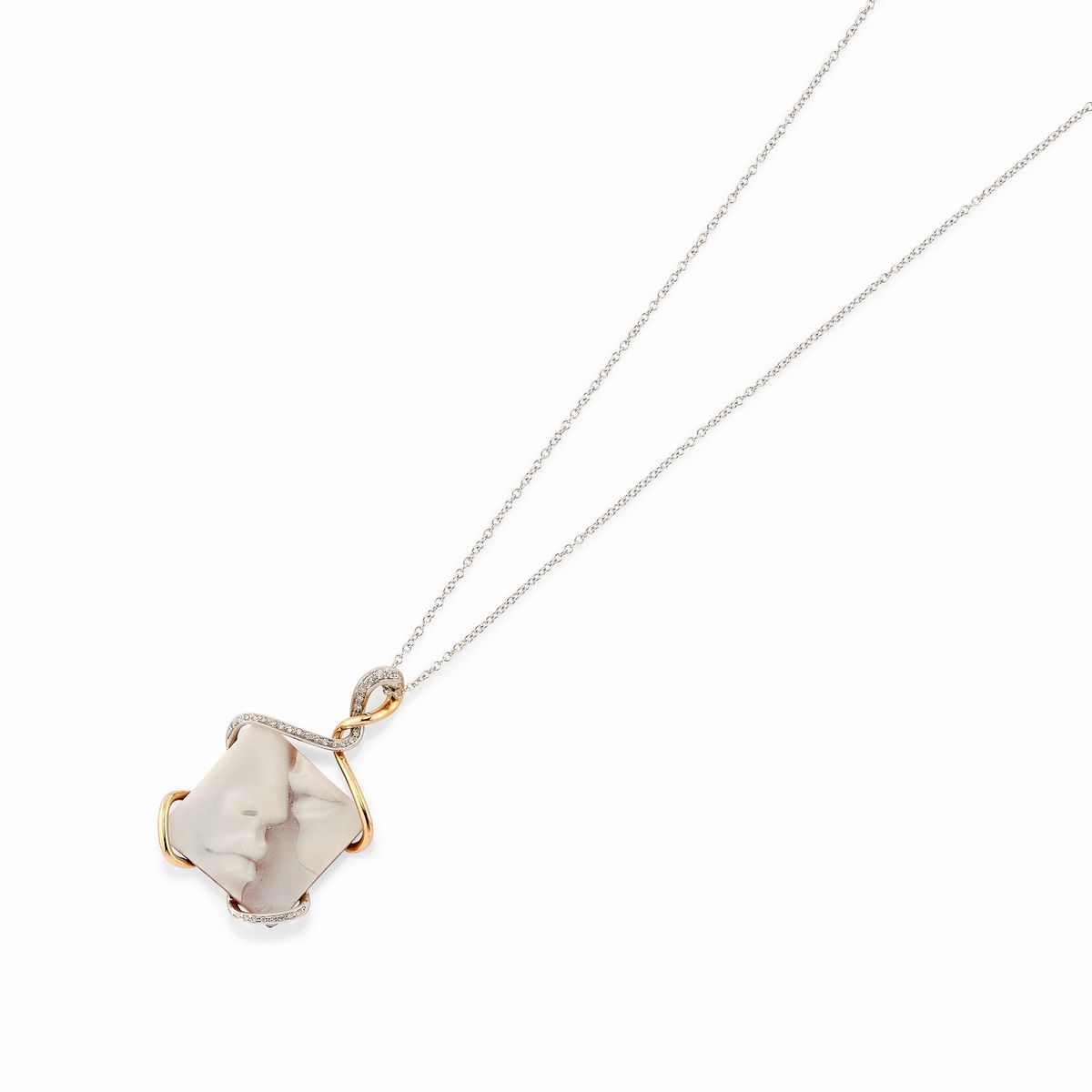 Cinque Gioielli in Oro Bianco e Rosa 18k, Diamanti e Cammeo