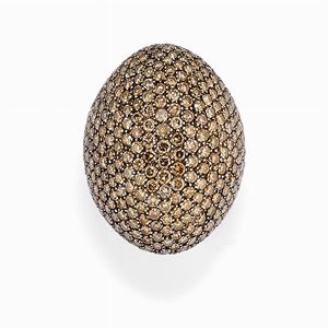 Anello in oro bianco e brunito 18k e diamanti