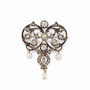 Spilla-pendente in oro rosso 18k, argento, diamanti e perle, XIX secolo