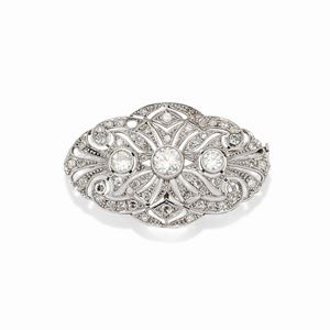 Spilla-pendente in platino, oro bianco 18k e diamanti, XX secolo