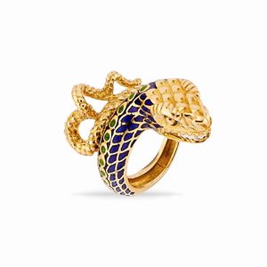 A 18k yellow gold, green stones and enamel ring