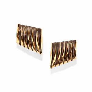 A 18k yellow gold and bronze earrings, Vhernier, with box and warranty